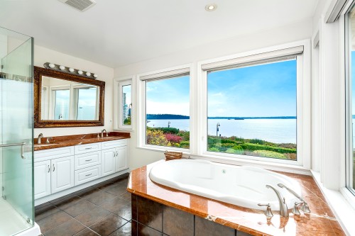 2328 Bellevue Avenue, West Vancouver, BC 