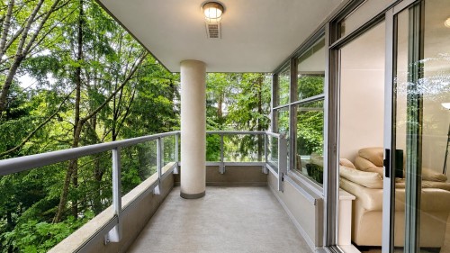 207-9262 University Crescent, Burnaby, BC 