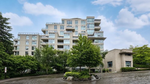 207-9262 University Crescent, Burnaby, BC 
