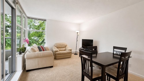 207-9262 University Crescent, Burnaby, BC 