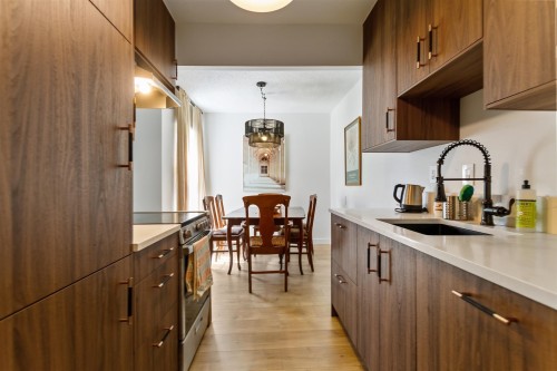 204-2240 Wall Street  Vancouver, BC V5L 1B6
