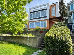1588 41st Avenue E Vancouver, BC V5P 1K2
