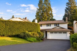 697 Braemar Road E North Vancouver, BC V7N 4G1