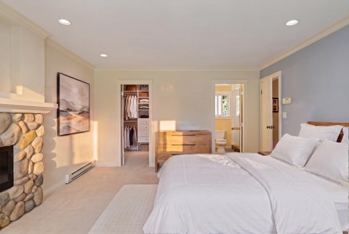 697 Braemar Road E, North Vancouver, BC 