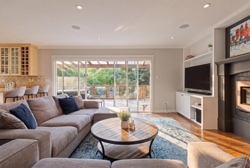 697 Braemar Road E, North Vancouver, BC 