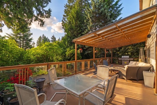 697 Braemar Road E, North Vancouver, BC 