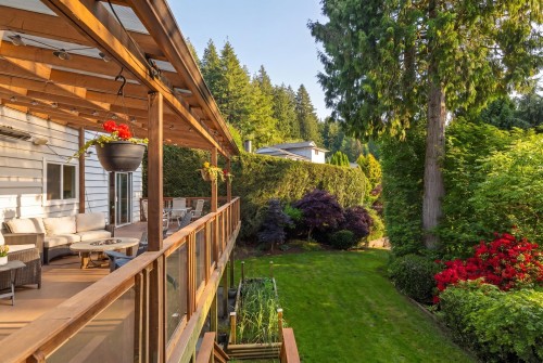 697 Braemar Road E, North Vancouver, BC 