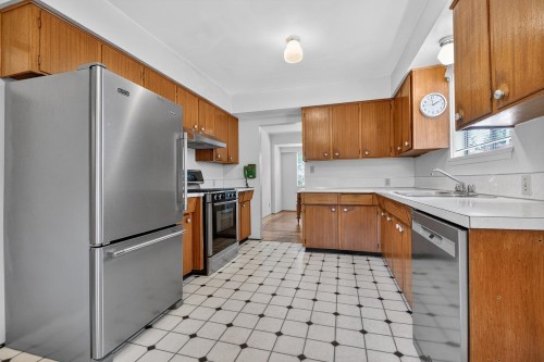 888 Seymour Drive, Coquitlam, BC 