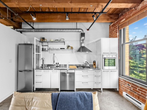 321-55 Cordova Street E, Vancouver, BC 