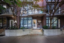 1082 Hornby Street  Vancouver, BC V6Z 1V6