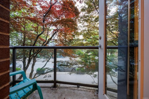 1082 Hornby Street, Vancouver, BC 