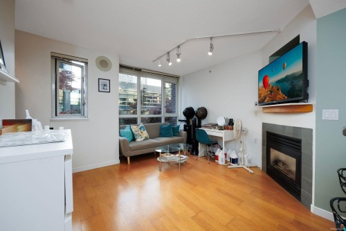1082 Hornby Street, Vancouver, BC 