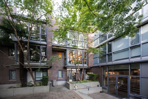 1082 Hornby Street, Vancouver, BC 