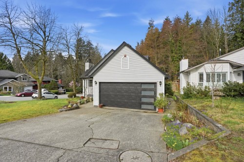3300 Manning Crescent, North Vancouver, BC 
