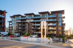 201-719 3rd Street WNorth Vancouver, BC V7M 0E7
