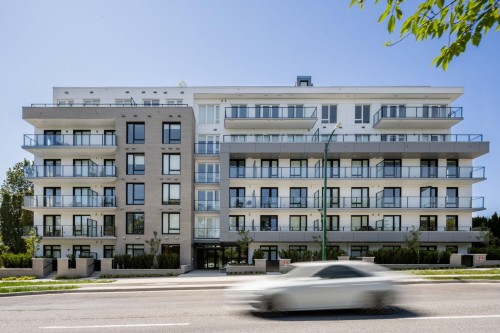 6829 Cambie Street, Vancouver, BC 