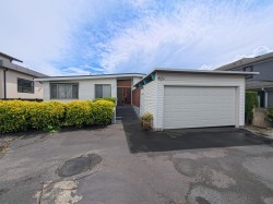 6762 Neal Street  Vancouver, BC V6P 3N5