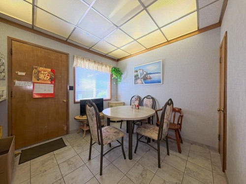 6762 Neal Street, Vancouver, BC 