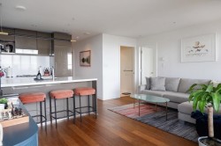 3801-777 Richards Street Vancouver, BC V6B 0M6