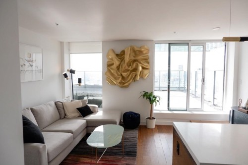 3811-777 Richards Street , Vancouver, BC V6B 0M6 2