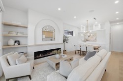 1-810 22nd Avenue E Vancouver, BC V5V 1V7