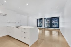 604-53 Hastings Street WVancouver, BC V6B 1G4