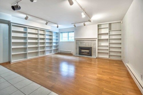 3053 16Th Avenue E, Vancouver, BC 