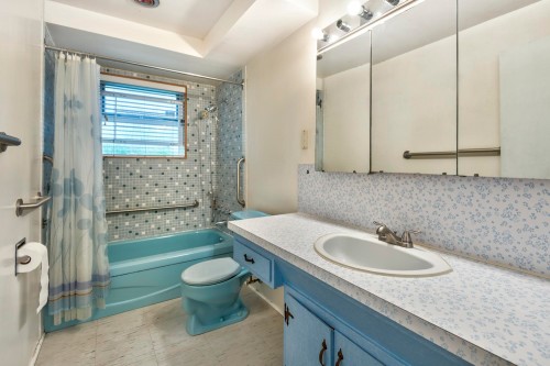 3053 16Th Avenue E, Vancouver, BC 