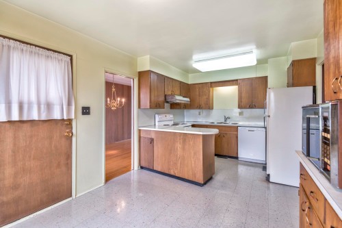 3053 16Th Avenue E, Vancouver, BC 