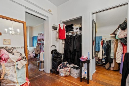 2012 York Avenue, Vancouver, BC 