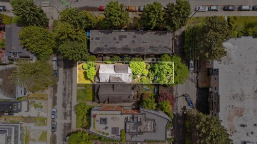 2012 York Avenue, Vancouver, BC 