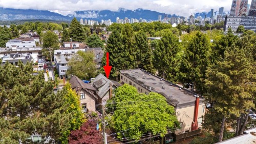 2012 York Avenue, Vancouver, BC 