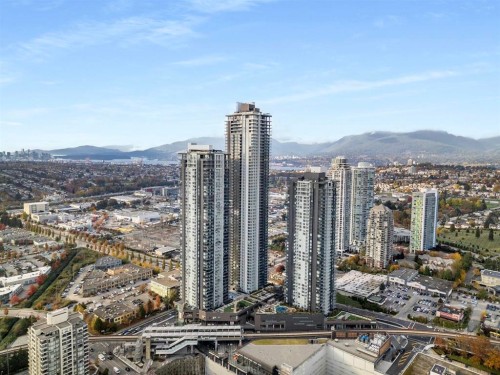 3603-2186 Gilmore Avenue  Burnaby, BC V5C 0N7