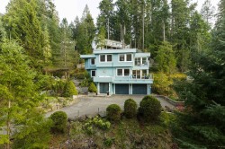 1597 Isleview Lane Bowen Island, BC V0N 1G2