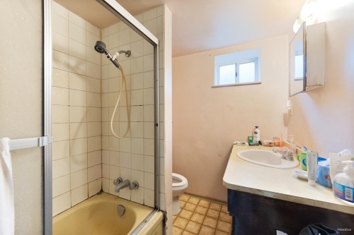 3185 16Th Avenue E, Vancouver, BC 