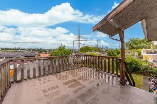 3185 16Th Avenue E, Vancouver, BC 
