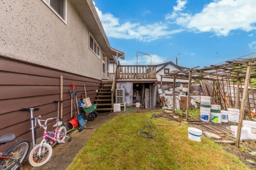 3185 16Th Avenue E, Vancouver, BC 