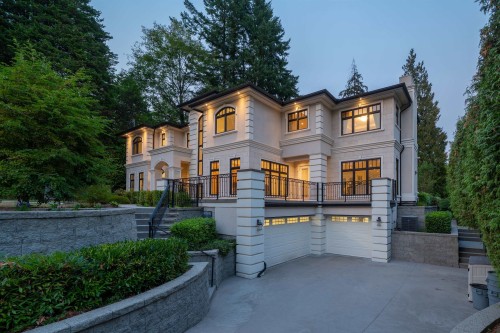 920 3Rd Street, West Vancouver, BC 