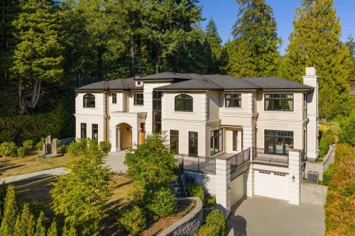 920 3Rd Street, West Vancouver, BC 