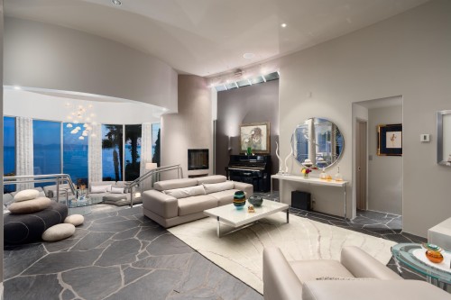 3912 Marine Drive, West Vancouver, BC 