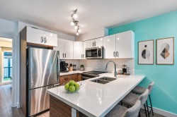 201-3939 Knight Street  Vancouver, BC V5N 3L8