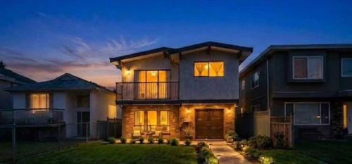 886 56Th Avenue E, Vancouver, BC 