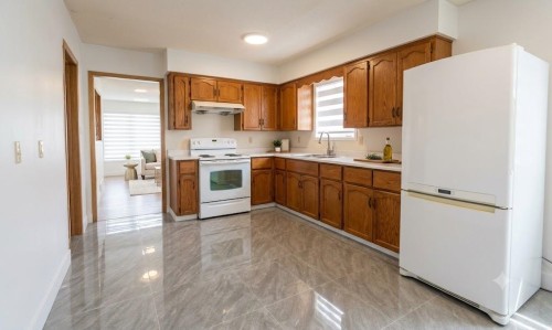 886 56Th Avenue E, Vancouver, BC 