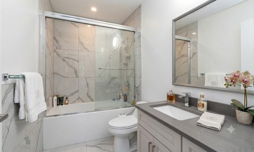 886 56Th Avenue E, Vancouver, BC 