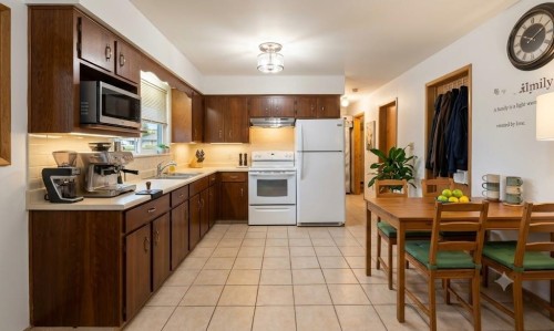 886 56Th Avenue E, Vancouver, BC 