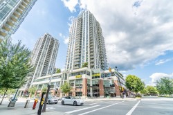 805-3007 Glen Drive Coquitlam, BC V3B 0L8