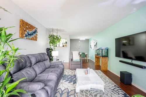 222-3411 Springfield Drive  Richmond, BC V7E 1Z1