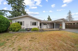 19347 117b Avenue Pitt Meadows, BC V3Y 1C4