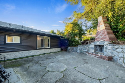 3812 Dalkeith Drive, North Vancouver, BC 