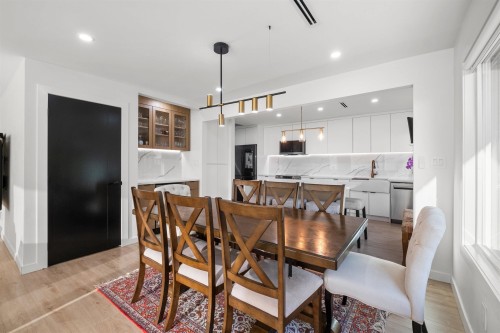 3812 Dalkeith Drive, North Vancouver, BC 